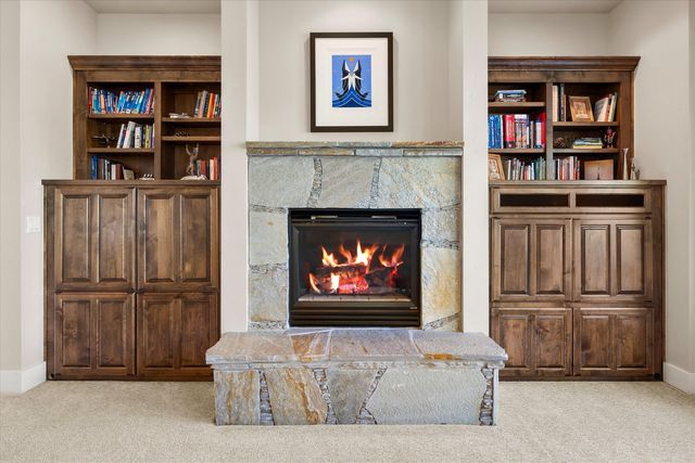 2589 NW Champion Circle, Bend, OR 97703