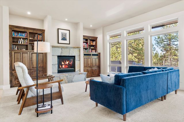 2589 NW Champion Circle, Bend, OR 97703