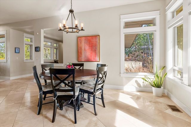 2589 NW Champion Circle, Bend, OR 97703