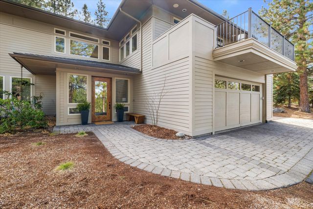 2589 NW Champion Circle, Bend, OR 97703