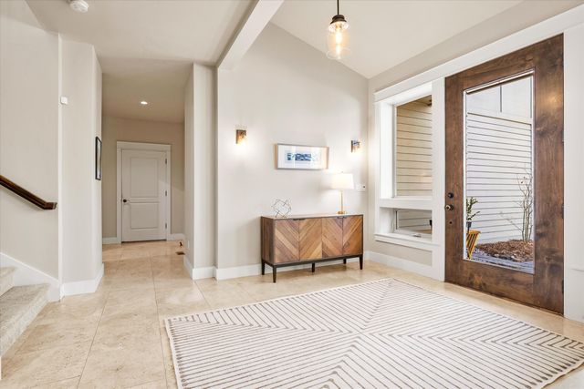 2589 NW Champion Circle, Bend, OR 97703