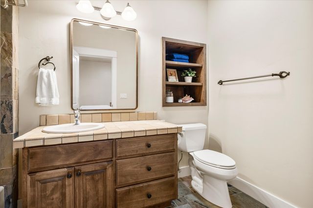 2589 NW Champion Circle, Bend, OR 97703