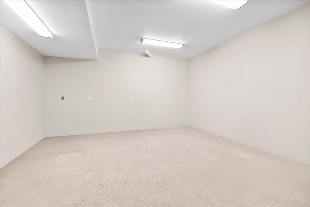 2589 NW Champion Circle, Bend, OR 97703