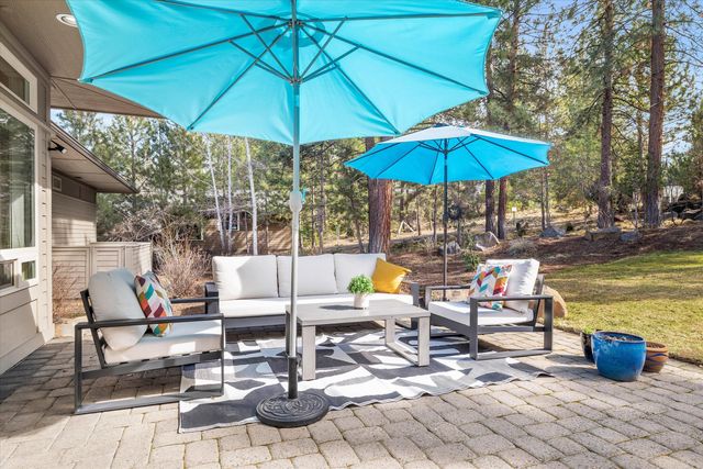 2589 NW Champion Circle, Bend, OR 97703