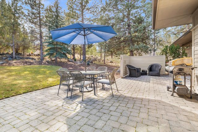 2589 NW Champion Circle, Bend, OR 97703