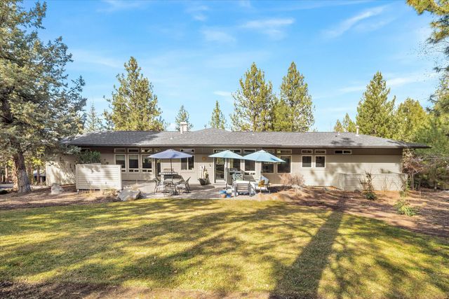 2589 NW Champion Circle, Bend, OR 97703