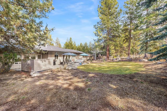2589 NW Champion Circle, Bend, OR 97703