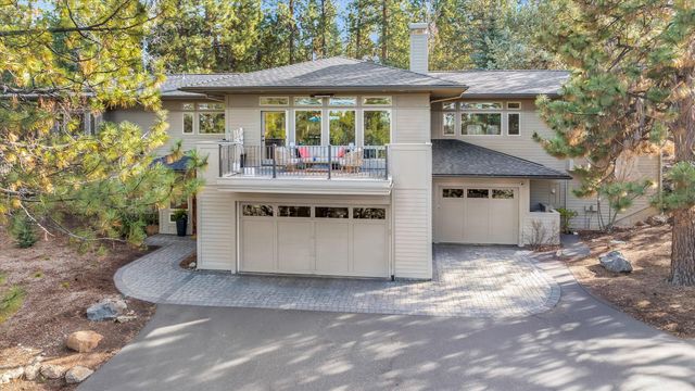 2589 NW Champion Circle, Bend, OR 97703