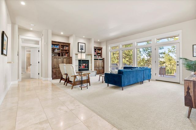 2589 NW Champion Circle, Bend, OR 97703