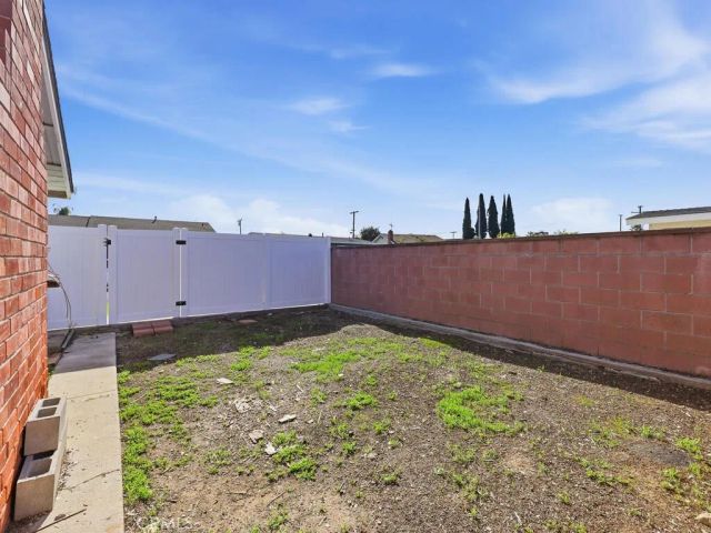 14839 Figueras Rd, La Mirada, CA 90638