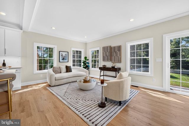 2A VOORHEES AVE, Hopewell, NJ 08525