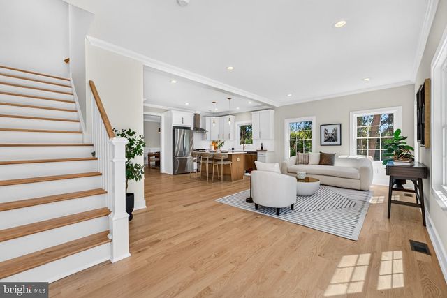 2A VOORHEES AVE, Hopewell, NJ 08525