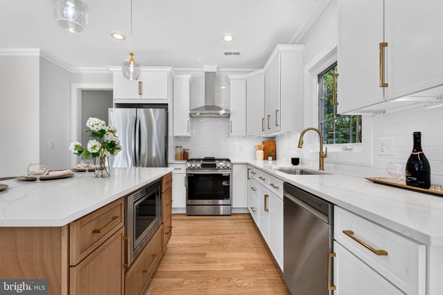 2A VOORHEES AVE, Hopewell, NJ 08525