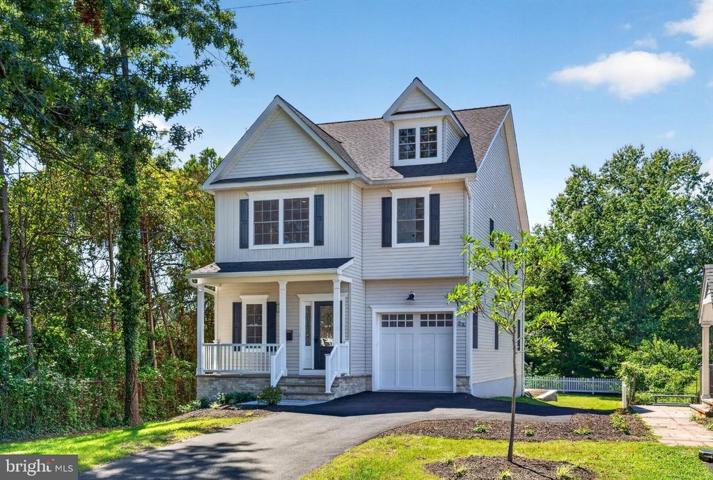 2A VOORHEES AVE, Hopewell, NJ 08525