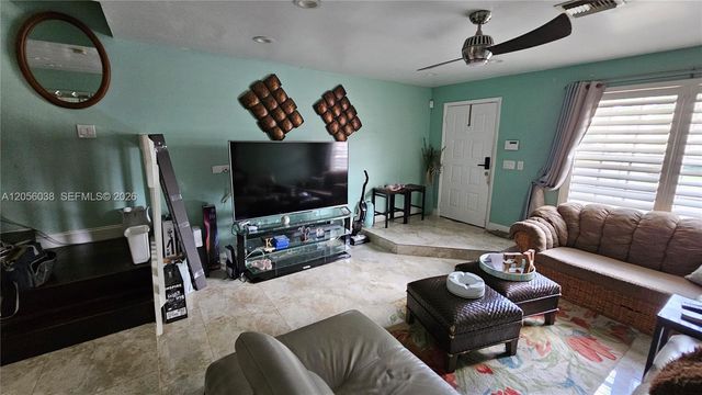 7252 Woodmont Avenue, Tamarac, FL 33321