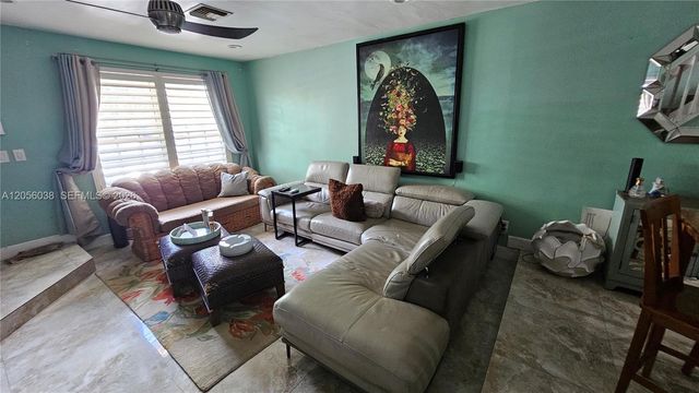 7252 Woodmont Avenue, Tamarac, FL 33321