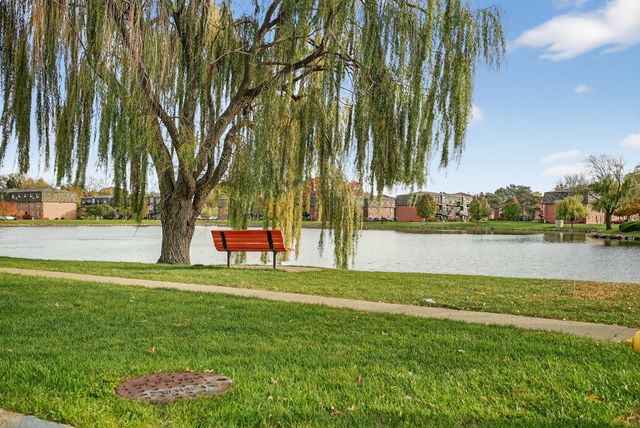 9448 BAY COLONY Drive 3S, Des Plaines, IL 60016