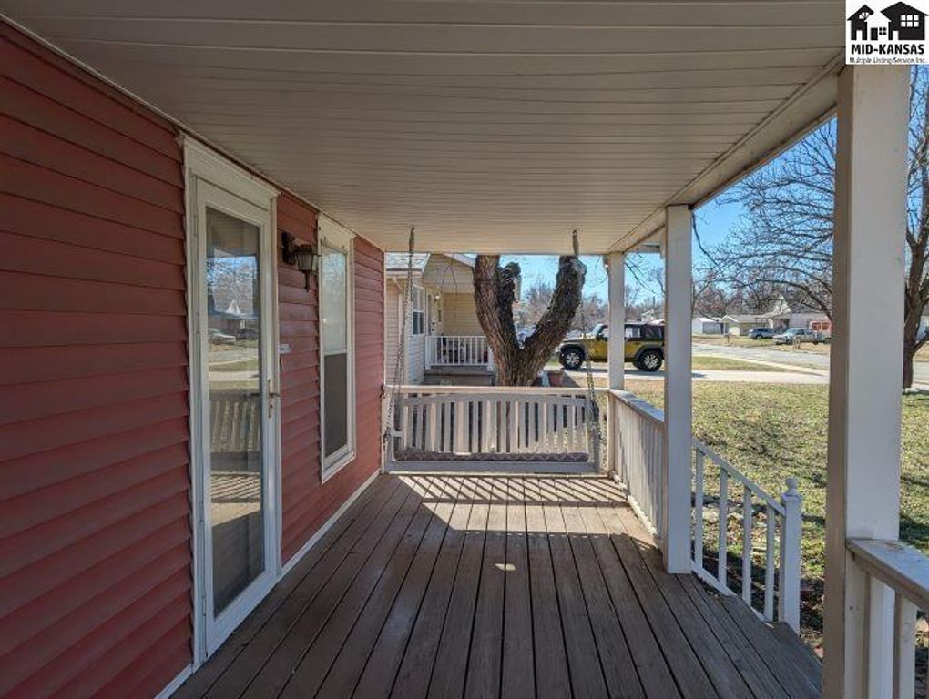 817 S Elm St