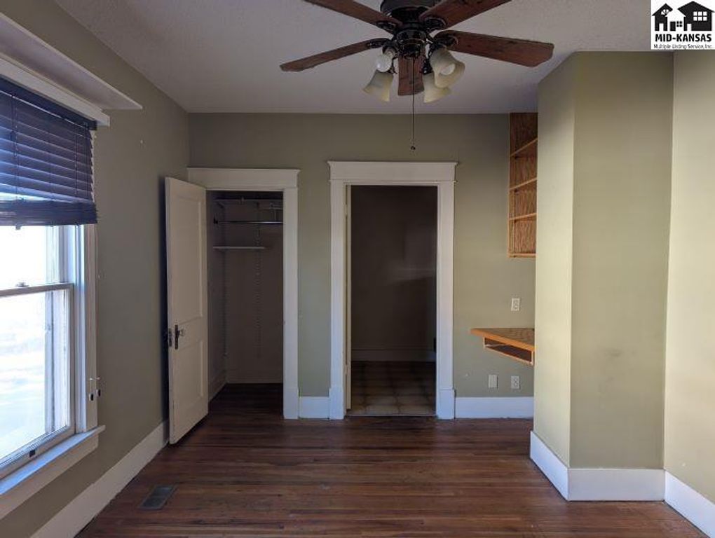 817 S Elm St