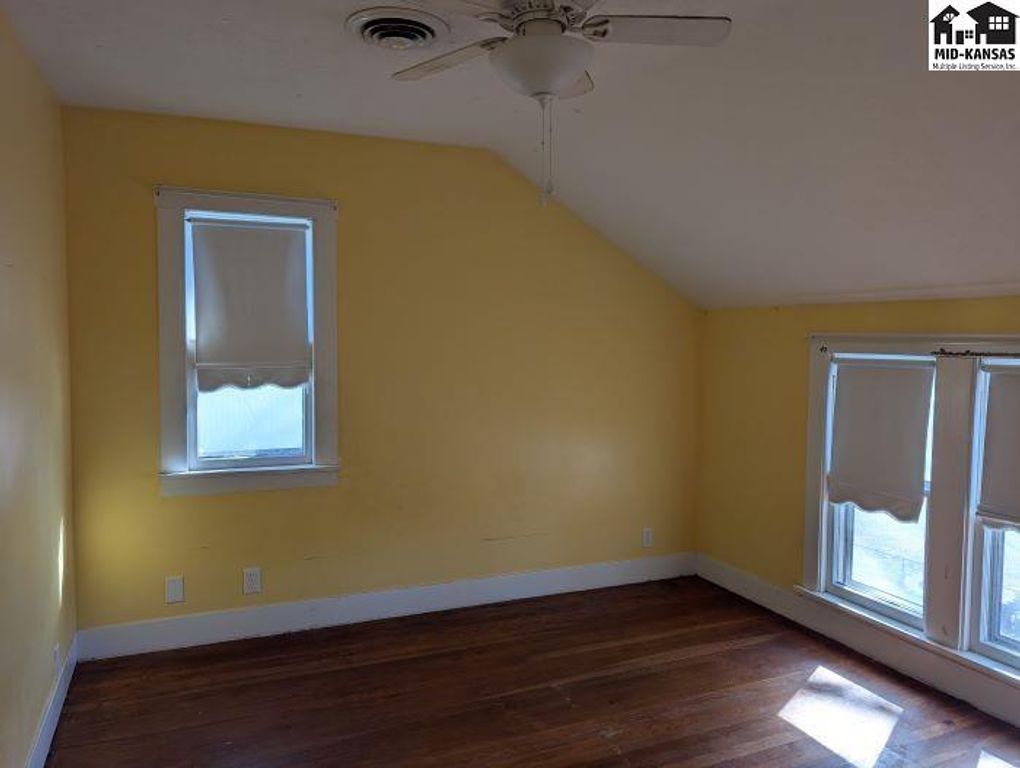 817 S Elm St