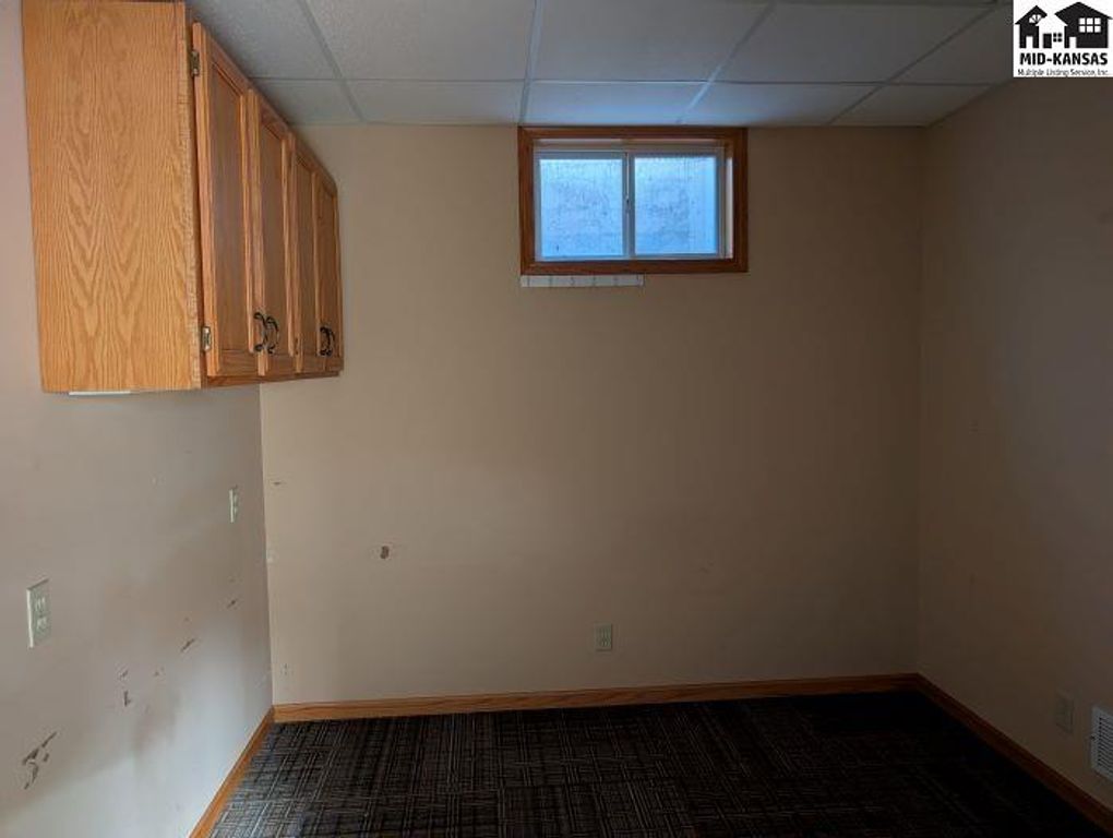 817 S Elm St