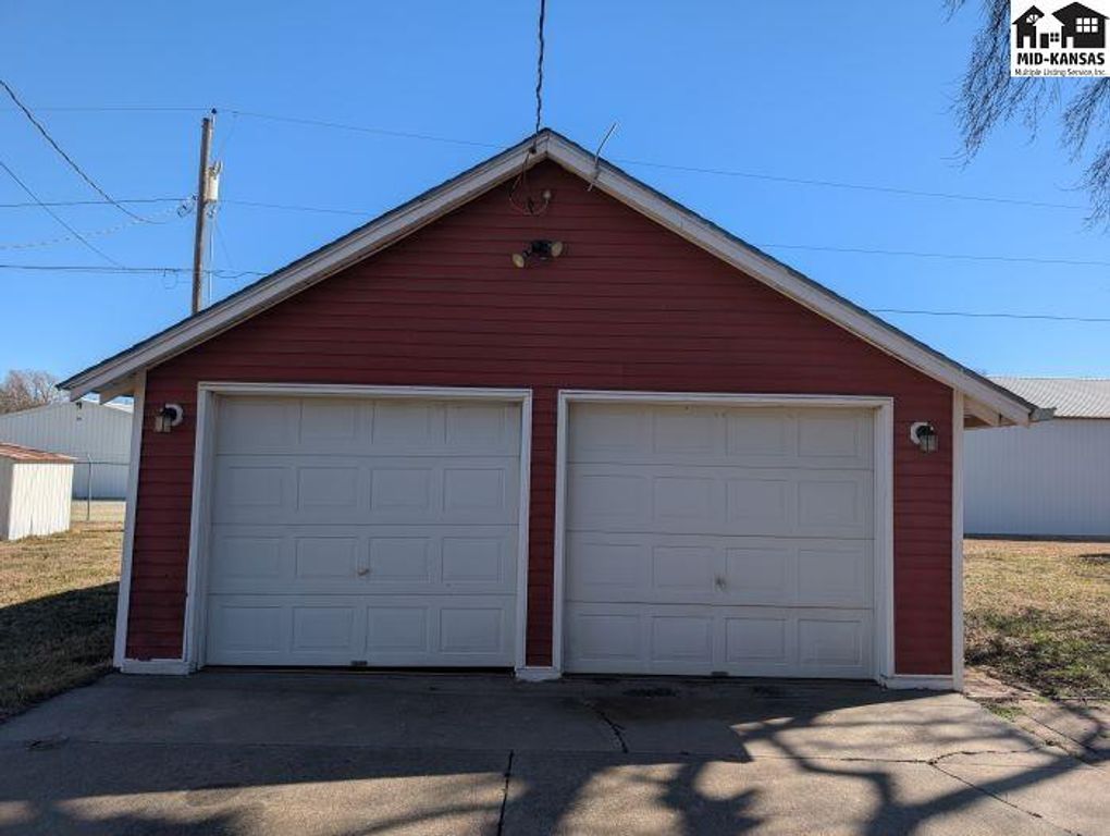 817 S Elm St
