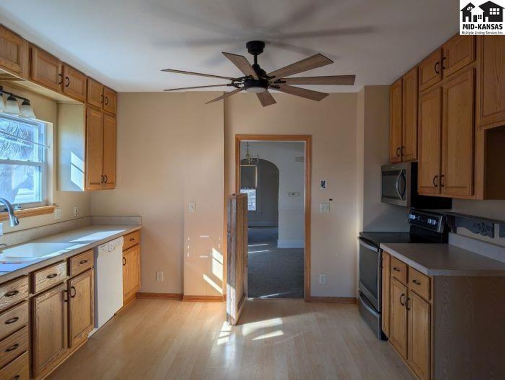 817 S Elm St