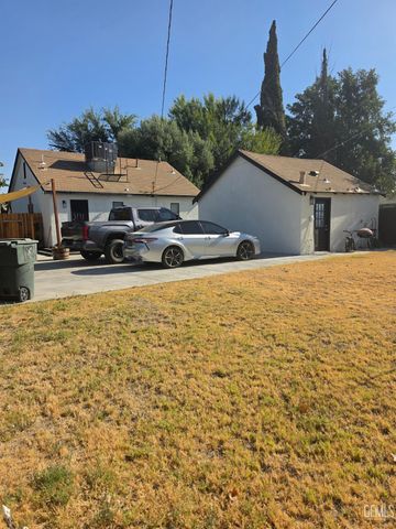 1831 Buena Vista St, Bakersfield, CA 93304