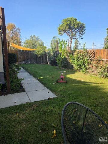 1831 Buena Vista St, Bakersfield, CA 93304