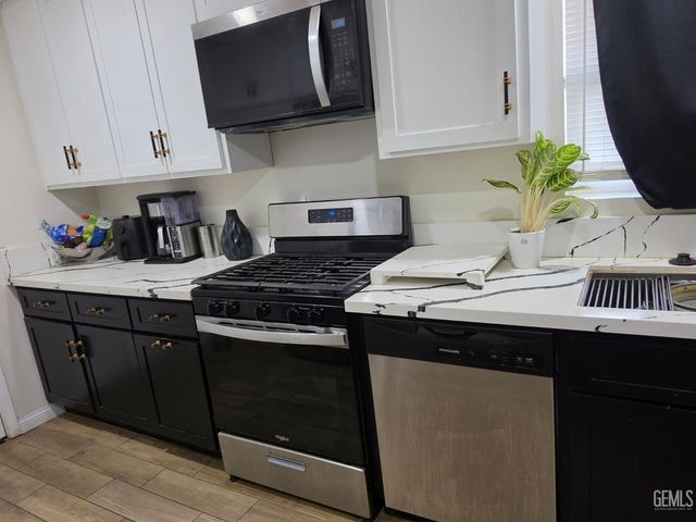 1831 Buena Vista St, Bakersfield, CA 93304