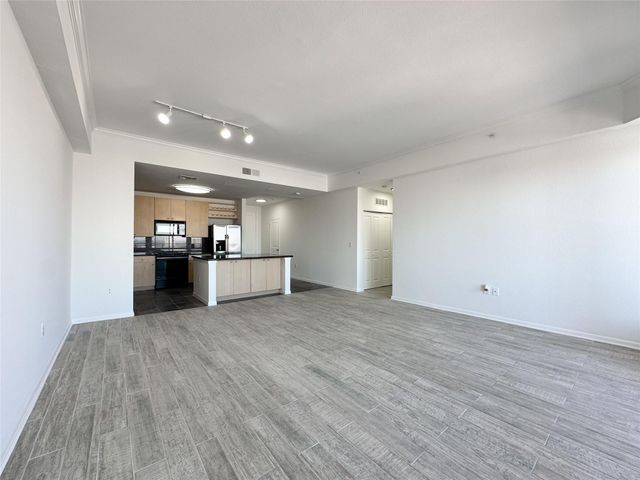 3505 Sage Road 2403, Houston, TX 77056