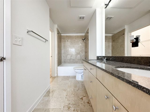 3505 Sage Road 2403, Houston, TX 77056