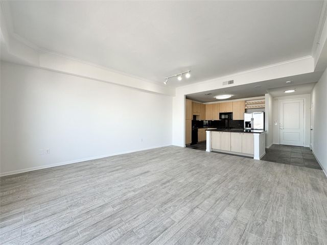 3505 Sage Road 2403, Houston, TX 77056