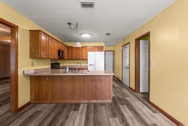 355 Comanche Trail, Conway, AR 72032