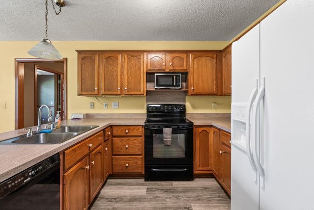 355 Comanche Trail, Conway, AR 72032
