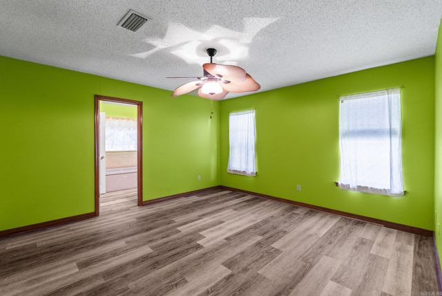 355 Comanche Trail, Conway, AR 72032