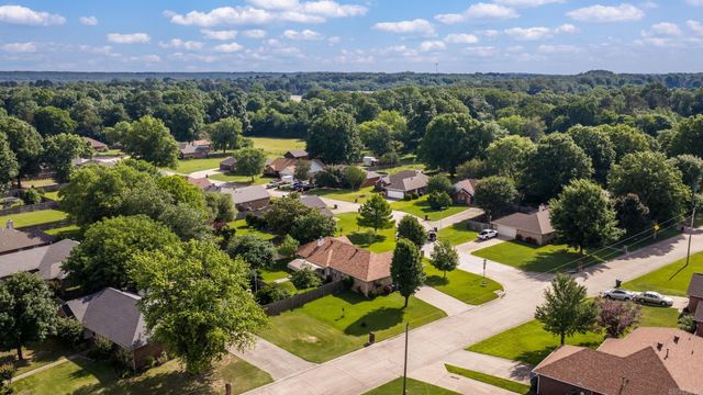 355 Comanche Trail, Conway, AR 72032