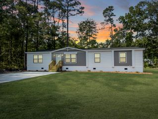 6156 Smith Road, Ravenel, SC 29470
