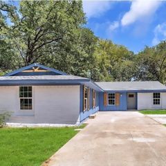 110 Pierce Drive, Mabank, TX 75156