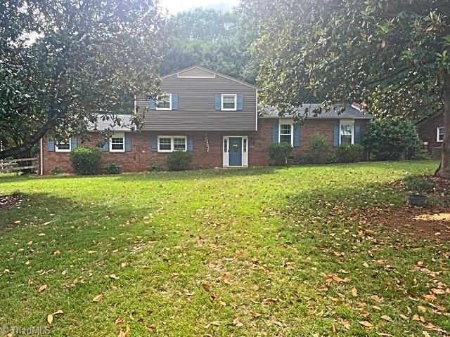 3830 Ranchwood Drive, Clemmons, NC 27012