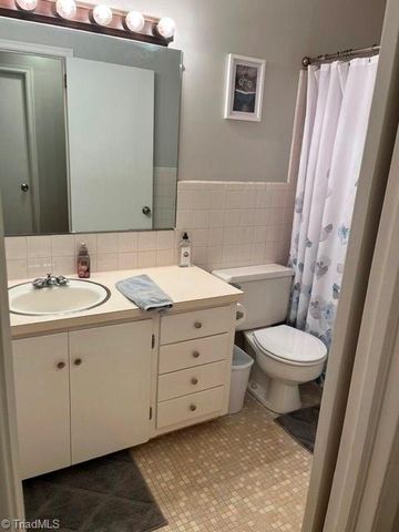 3830 Ranchwood Drive, Clemmons, NC 27012
