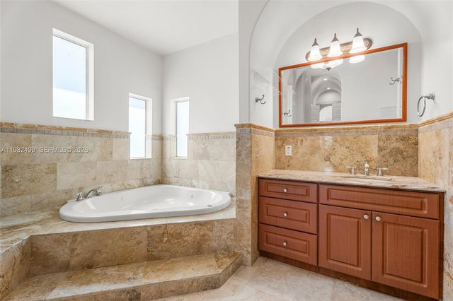 2665 NW 100th Ave, Doral, FL 33172