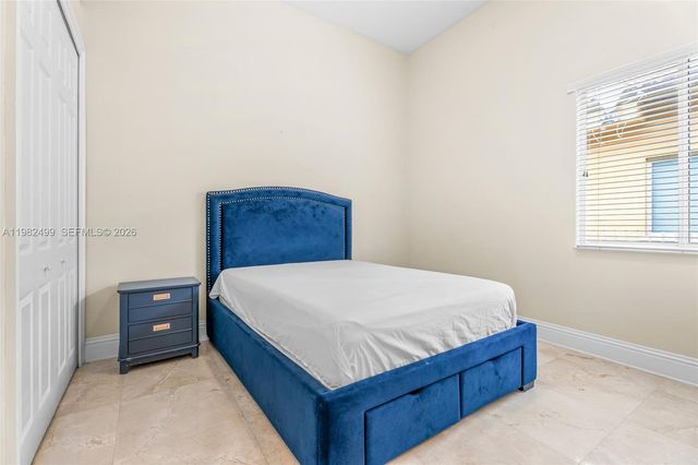 2665 NW 100th Ave, Doral, FL 33172