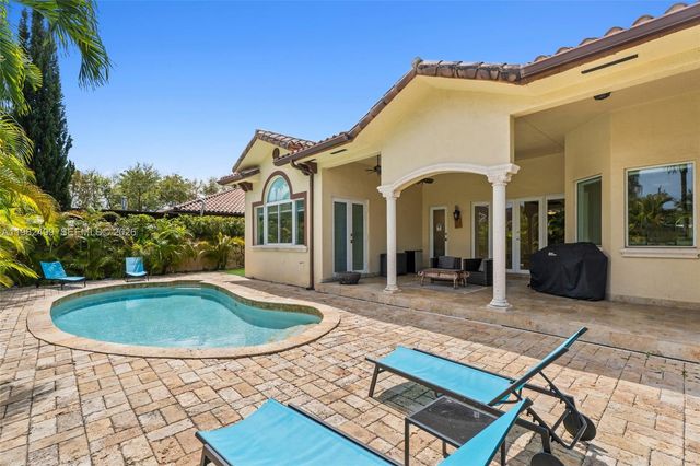 2665 NW 100th Ave, Doral, FL 33172