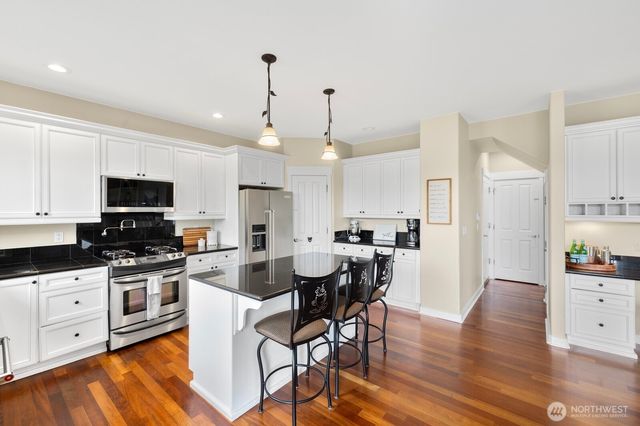 21503 29th Street E, Lake Tapps, WA 98391