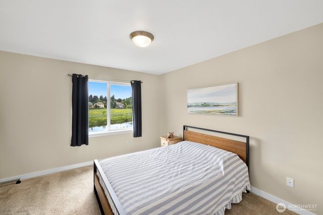 21503 29th Street E, Lake Tapps, WA 98391