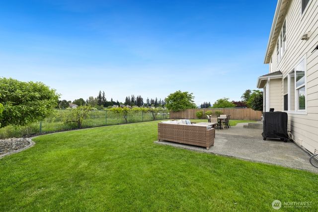21503 29th Street E, Lake Tapps, WA 98391
