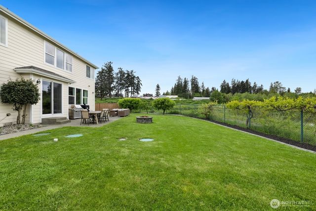 21503 29th Street E, Lake Tapps, WA 98391