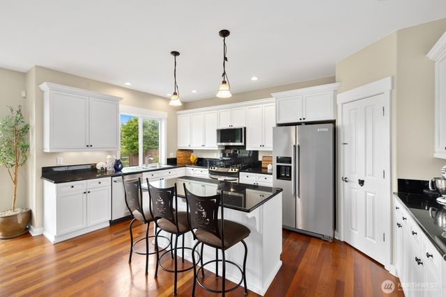21503 29th Street E, Lake Tapps, WA 98391