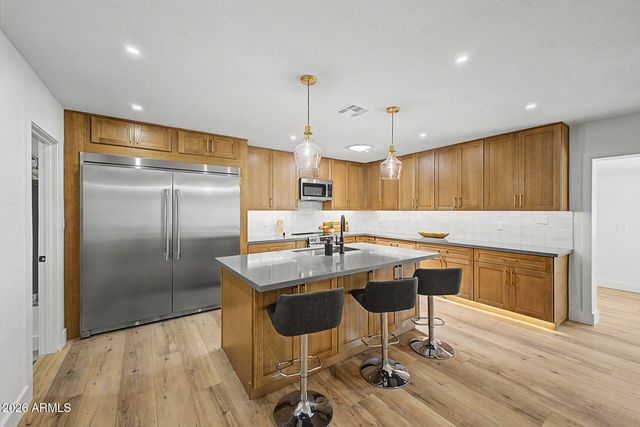 2259 E HARMONY Avenue, Mesa, AZ 85204